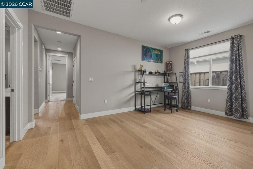 9261 Shearwater Cir, Discovery Bay, CA 94505 — MLS #41132843 — photo 15 of 45