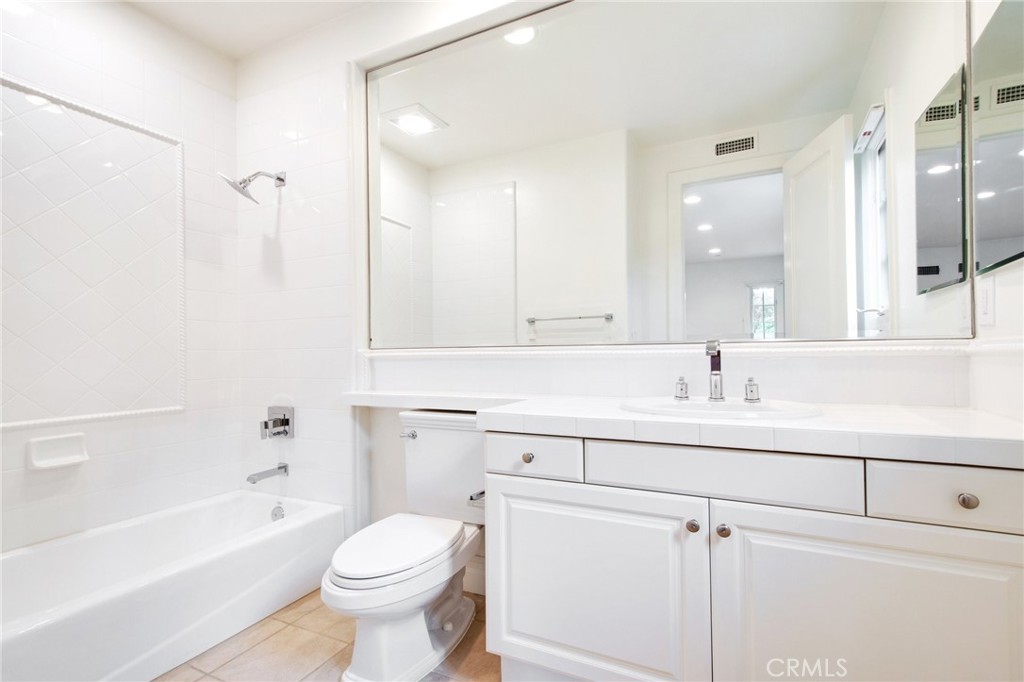 28 Sandy Cv, Newport Coast, CA 92657 — MLS #NP25007485 — photo 18 of 30