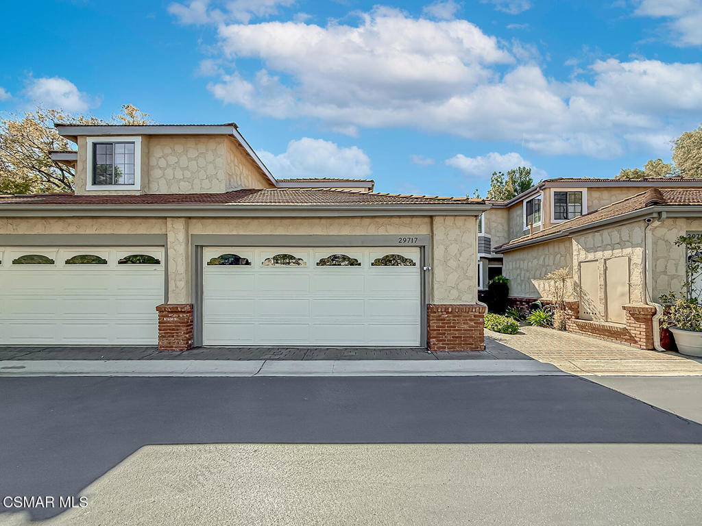 29717 Strawberry Hill Drive, Agoura Hills, CA 91301 — MLS #226002167 — Main listing photo