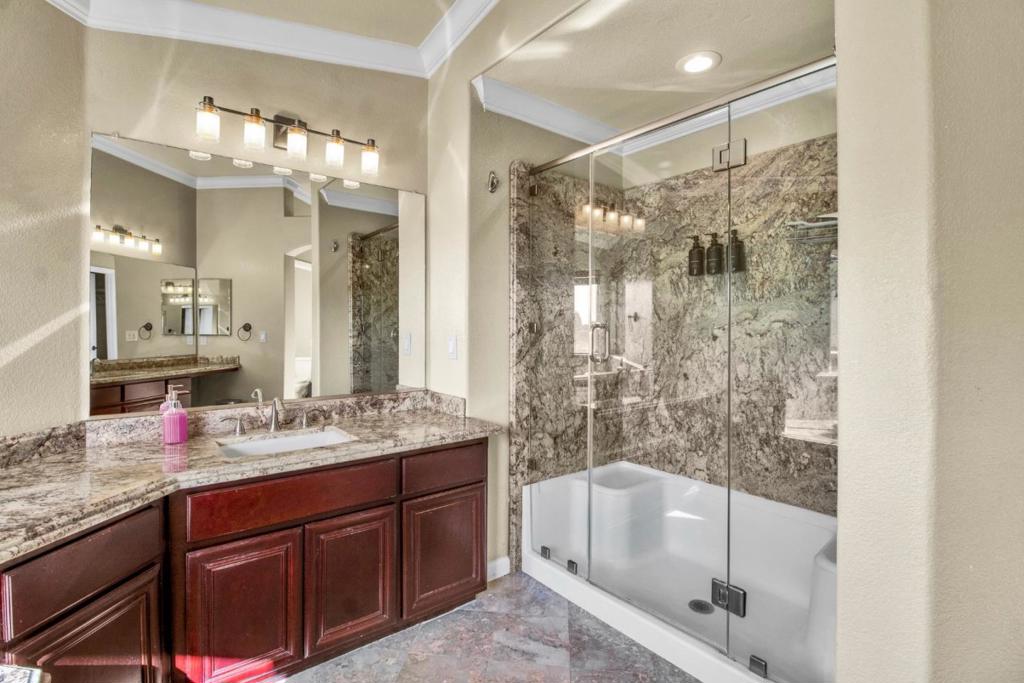 Salinas, CA 93906 — MLS #ML82047803 — photo 16 of 29