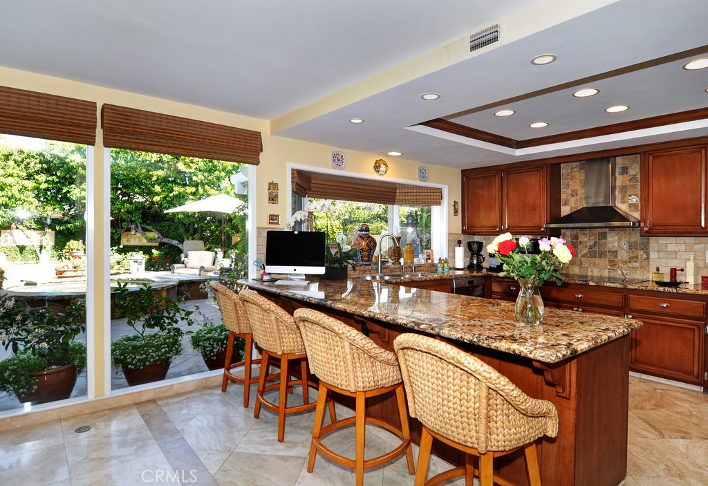 6 Twin Lakes Circle Circle, Corona Del Mar, CA 92625 — MLS #OC21074492 — photo 35 of 58