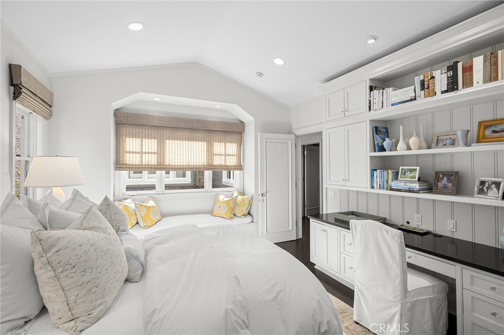 2601 Bayshore Drive, Newport Beach, CA 92663 — MLS #NP26015410 — photo 34 of 45