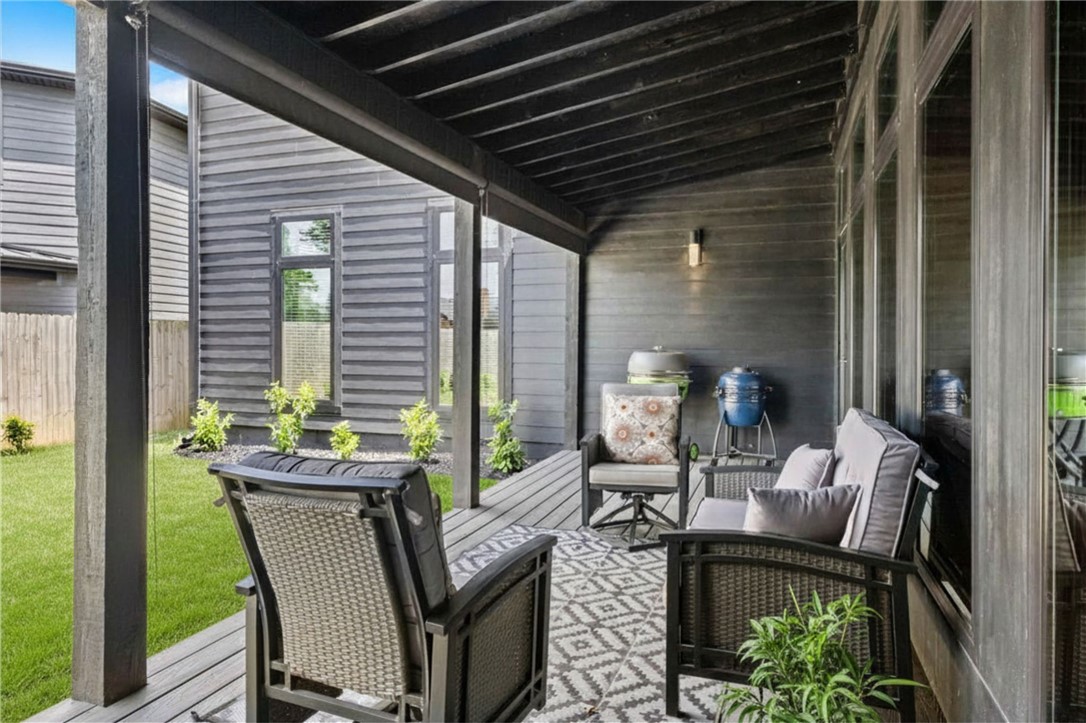715 NW 8th Street, Bentonville, AR 72712 — MLS #1344505 — photo 8 of 46