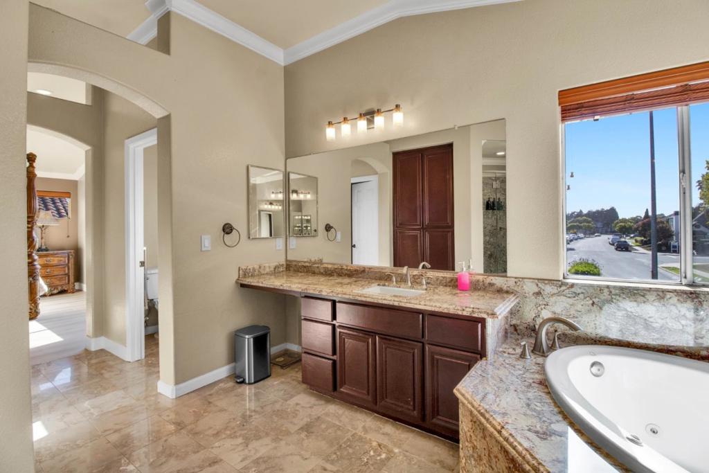 Salinas, CA 93906 — MLS #ML82047803 — photo 17 of 29