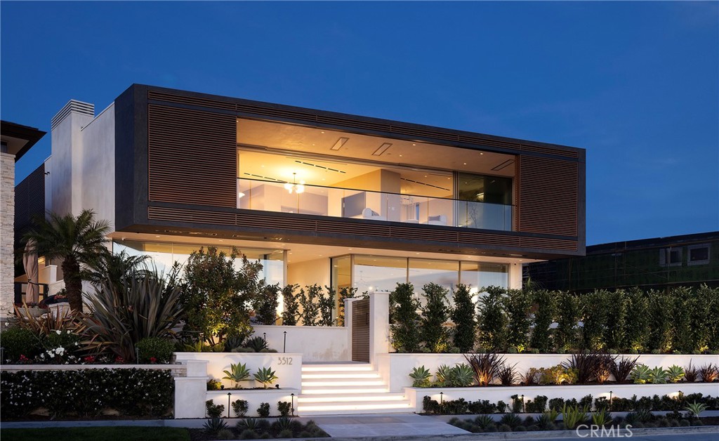 3512 Ocean Boulevard, Corona Del Mar, CA 92625 — MLS #NP26028970 — Main listing photo