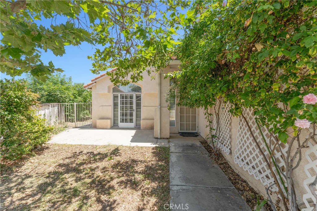 42966 Avenida Gato, Hemet, CA 92544 — MLS #OC26111714 — photo 2 of 39
