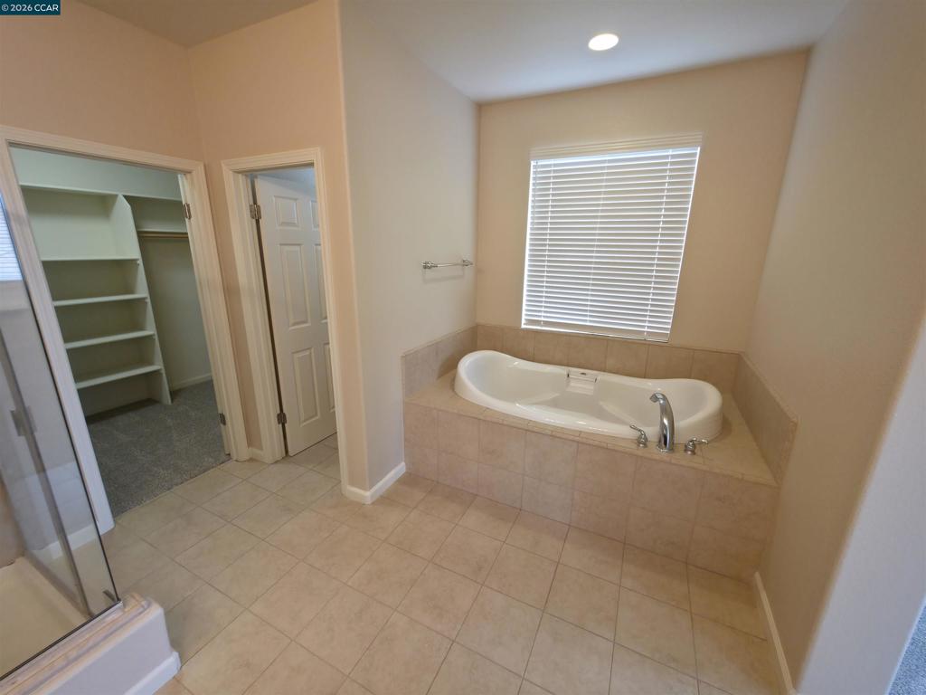 8625 Livingston Way, Discovery Bay, CA 94505-2669 — MLS #41128922 — photo 20 of 31
