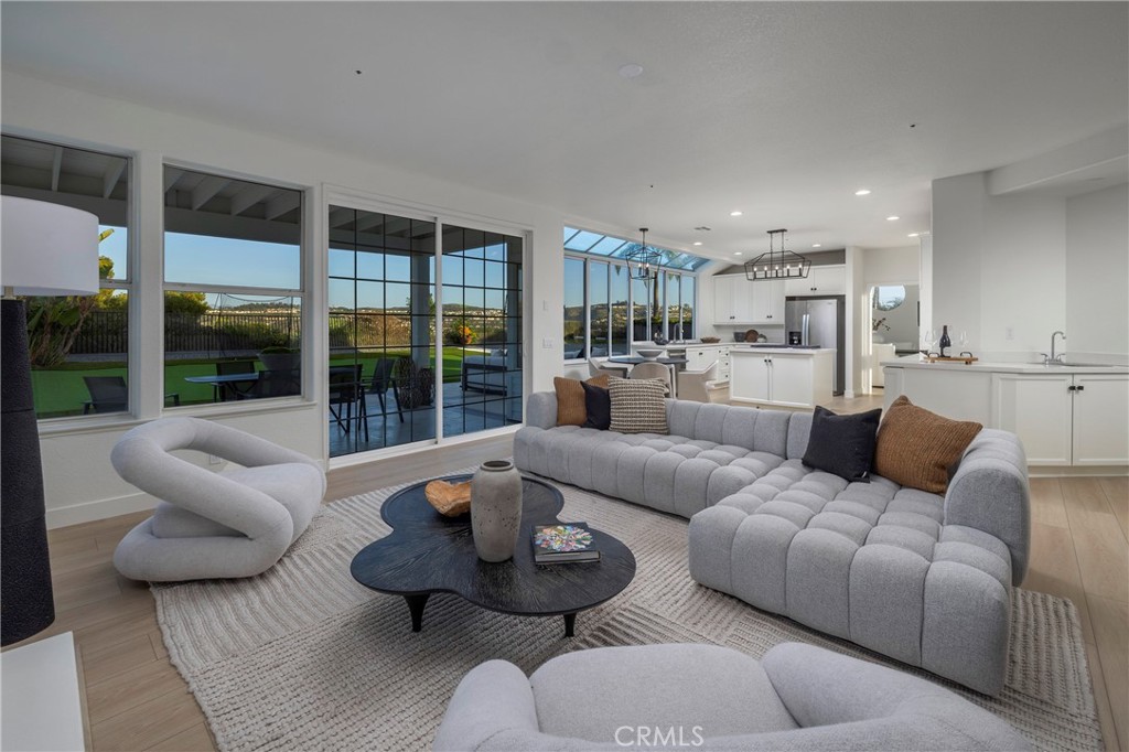 2000 Corte Cardelina, San Clemente, CA 92673 — MLS #OC25272036 — photo 12 of 38