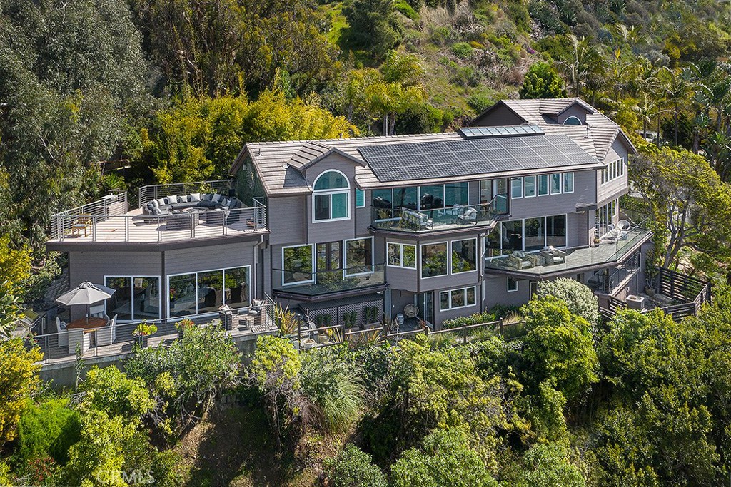 31151 Ceanothus Drive, Laguna Beach, CA 92651 — MLS #LG20045570 — photo 4 of 48