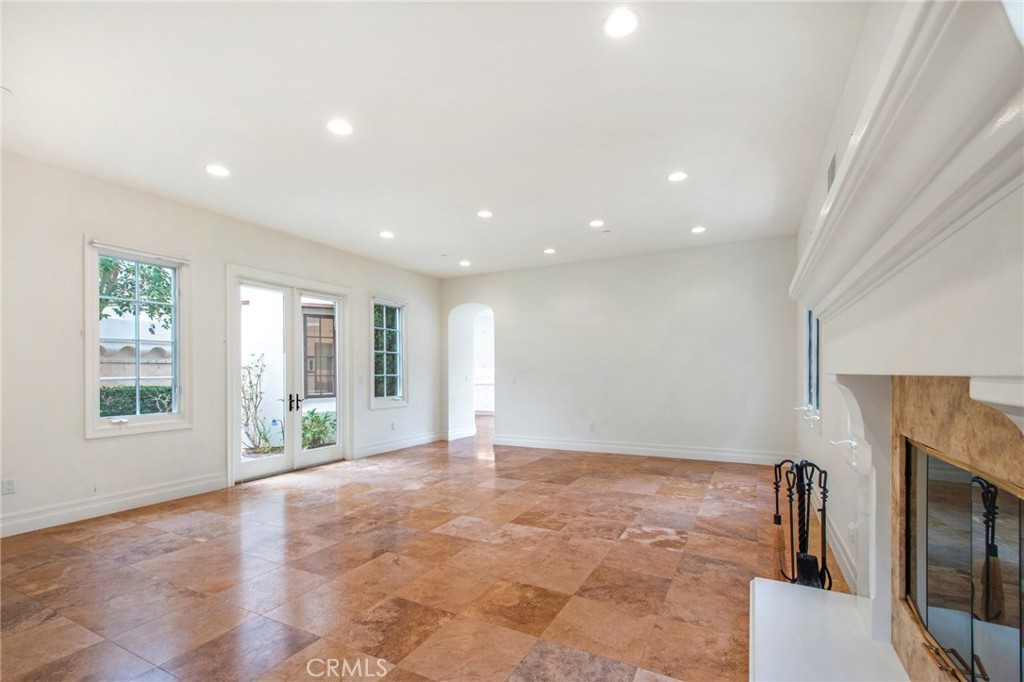 28 Sandy Cv, Newport Coast, CA 92657 — MLS #NP25007485 — photo 13 of 30