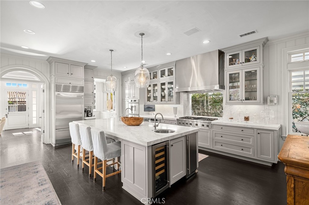 2601 Bayshore Drive, Newport Beach, CA 92663 — MLS #NP26015410 — photo 12 of 45