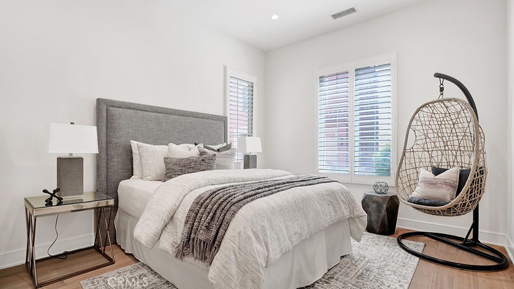 163 Linda Vista, Irvine, CA 92618 — MLS #OC26043745 — photo 16 of 45