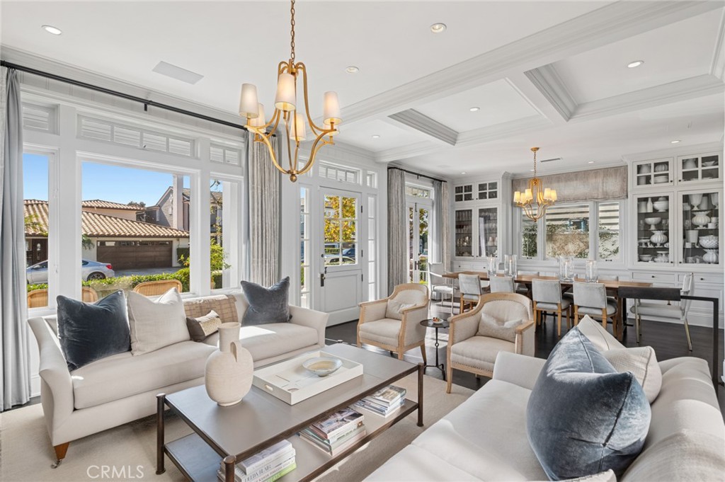 2601 Bayshore Drive, Newport Beach, CA 92663 — MLS #NP26015410 — photo 5 of 45