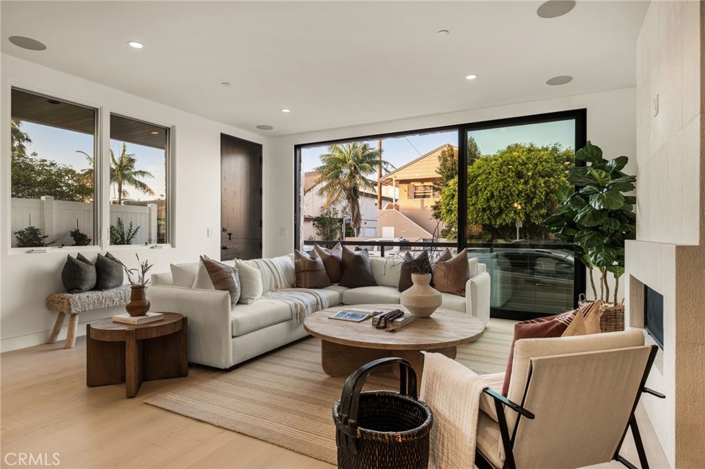 3601 Lake Avenue, Newport Beach, CA 92663 — MLS #NP26180731 — photo 8 of 75