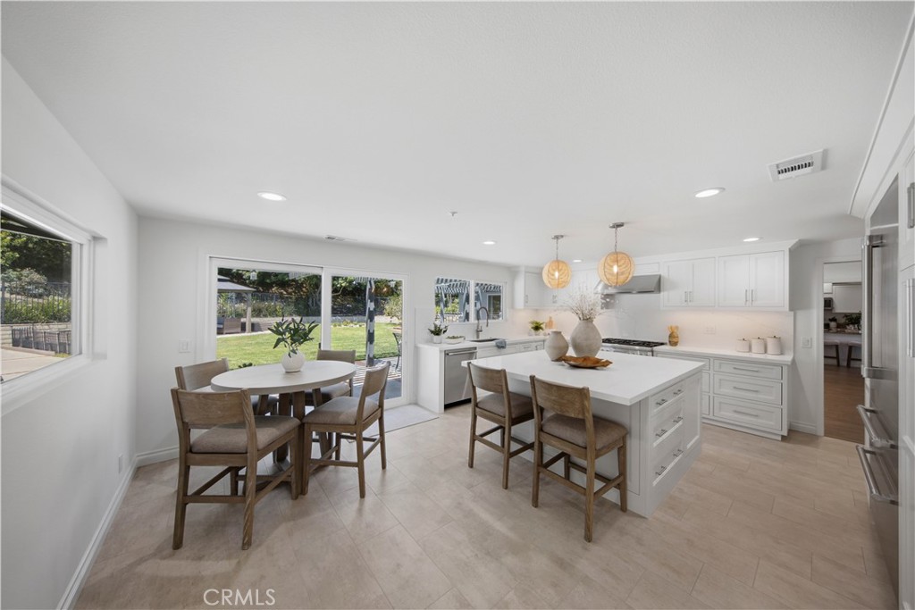 880 Avenida Acapulco, San Clemente, CA 92672 — MLS #OC26170928 — photo 7 of 58
