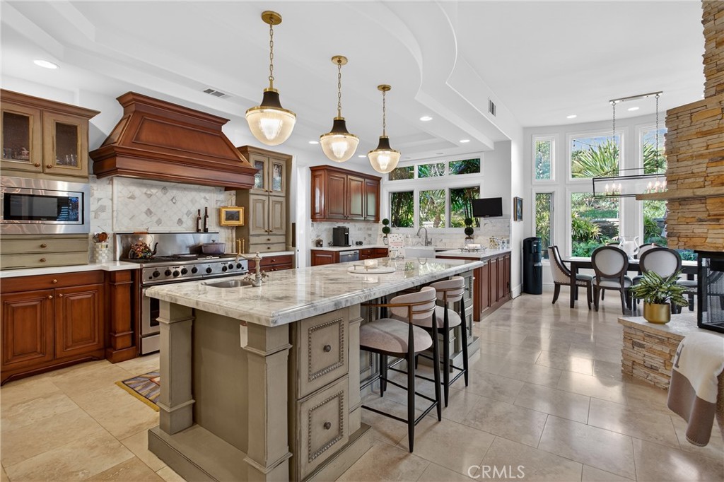 9 Gray Stone Way, Laguna Niguel, CA 92677 — MLS #OC26034418 — photo 13 of 55
