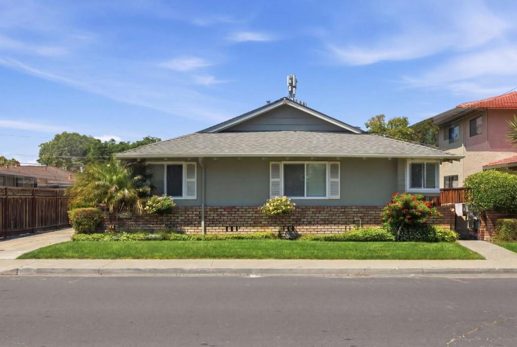 2447 Anna Drive, Santa Clara, CA 95050 — MLS #ML82047003 — photo 12 of 18