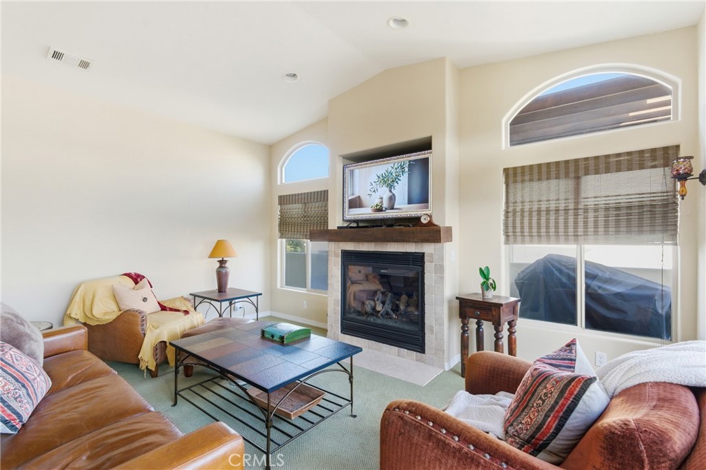 692 Shamrock, Pismo Beach, CA 93449 — MLS #PI26024986 — photo 14 of 75