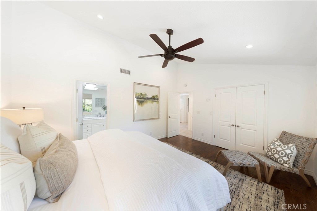 2102 Vista Entrada, Newport Beach, CA 92660 — MLS #NP26091602 — photo 12 of 32