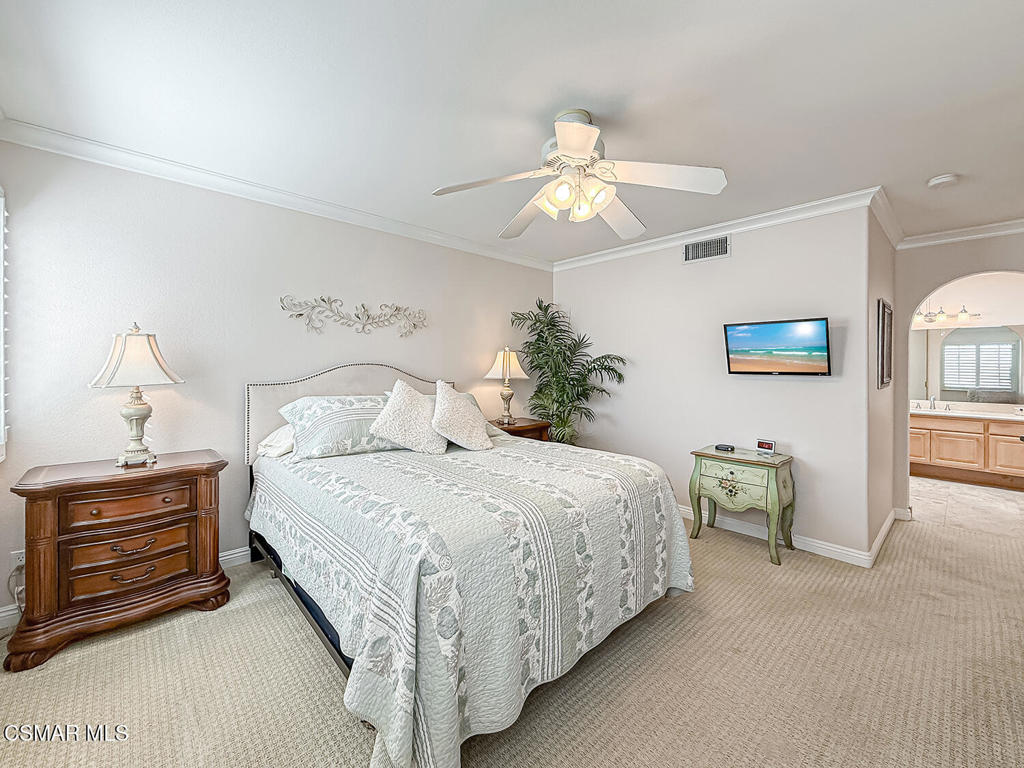 29717 Strawberry Hill Drive, Agoura Hills, CA 91301 — MLS #226002167 — photo 29 of 48