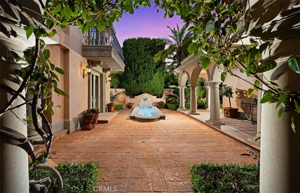 11 Shoreview, Newport Coast, CA 92657 — MLS #OC25265825 — photo 4 of 71
