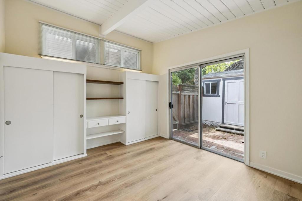 15451565 Stanford Avenue, Palo Alto, CA 94306 — MLS #ML82047211 — photo 26 of 46