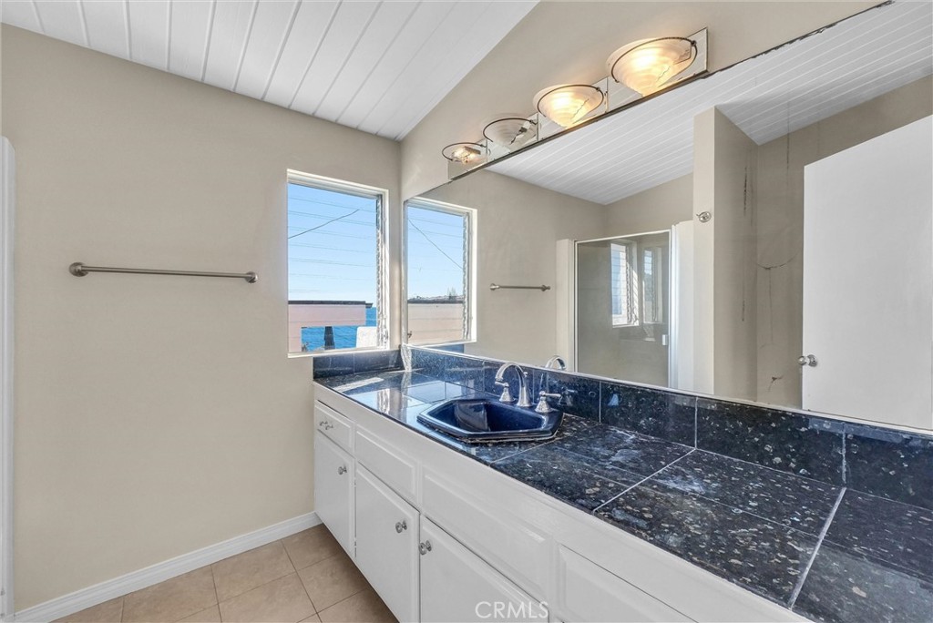 820 Acapulco Street, Laguna Beach, CA 92651 — MLS #OC26123726 — photo 10 of 38