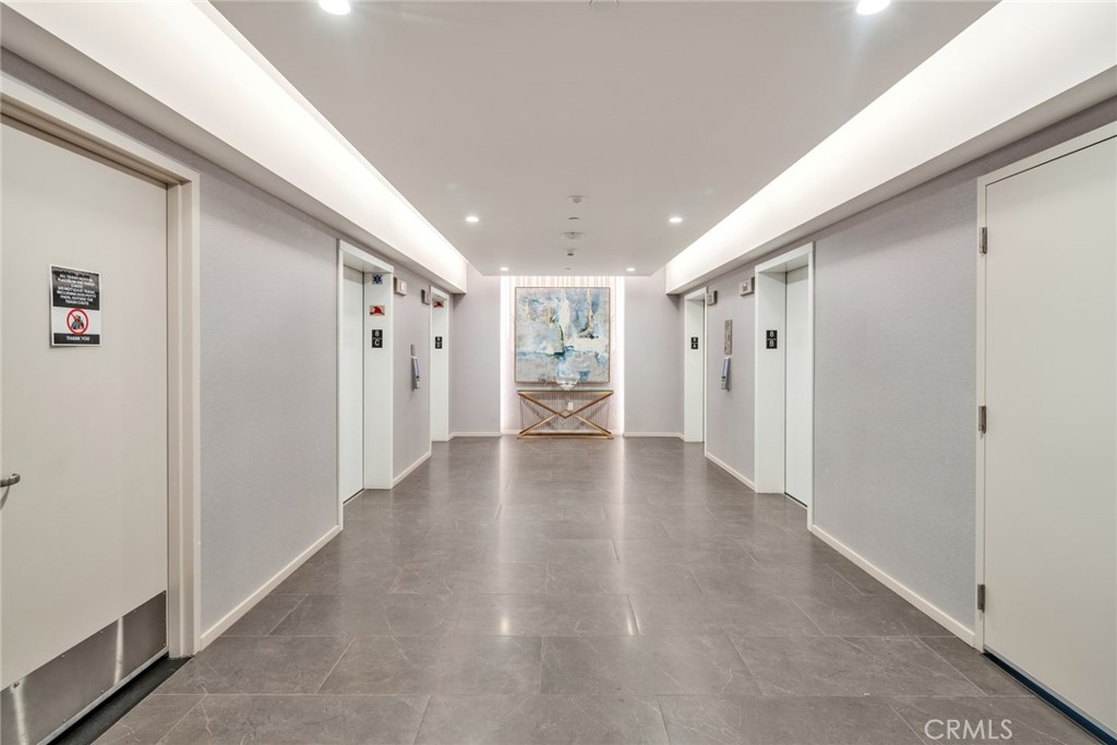 877 Francisco St Unit 805, Los Angeles, CA 90017 — MLS #TR26102986 — photo 17 of 43