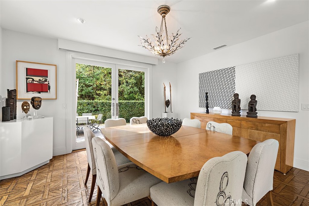14 Rue Grand Ducal, Newport Beach, CA 92660 — MLS #NP26093740 — photo 7 of 34