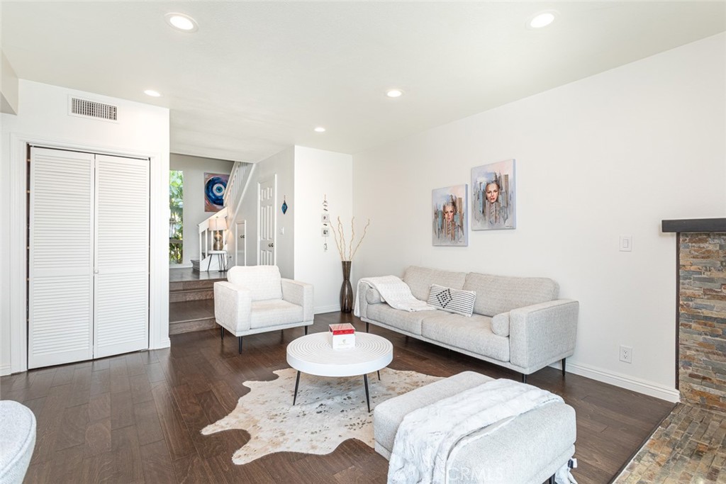 33422 Valley View Court Unit 5, Dana Point, CA 92629 — MLS #OC26109934 — photo 3 of 30