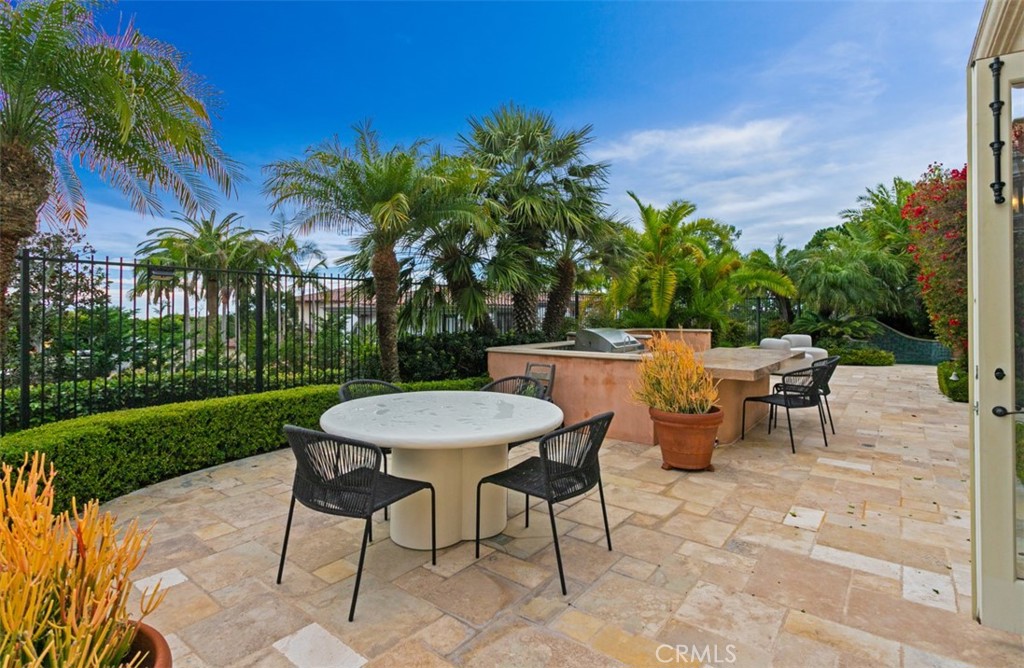 11 Shoreview, Newport Coast, CA 92657 — MLS #OC25265825 — photo 30 of 71