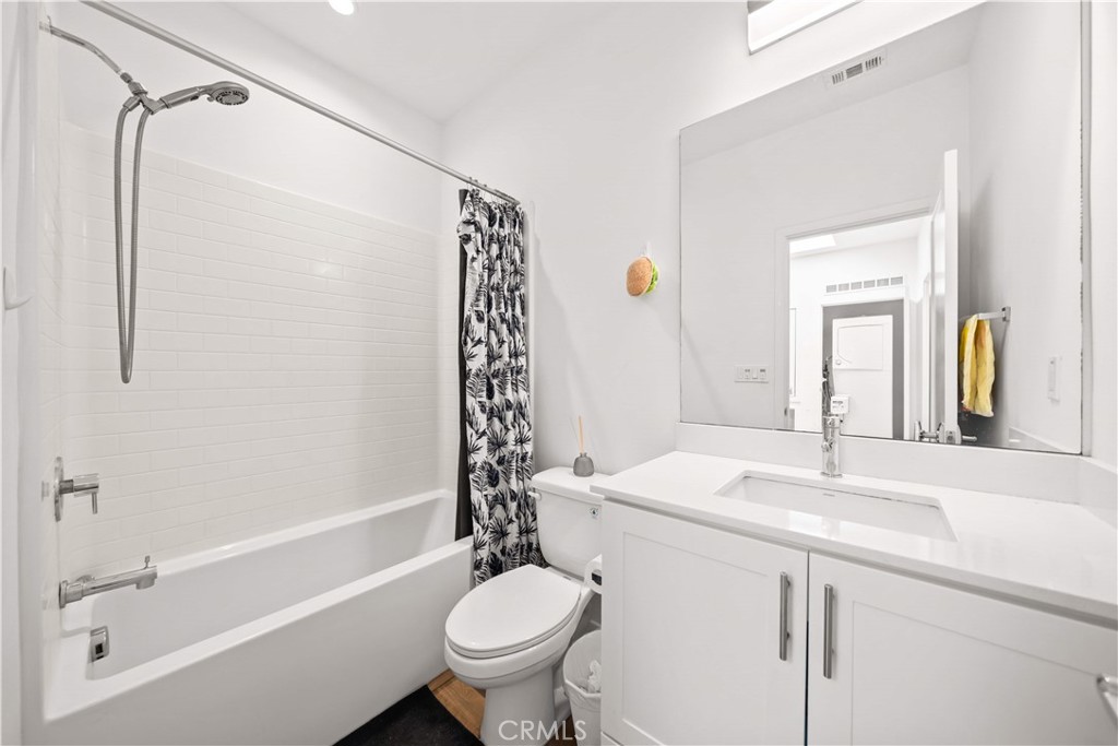 2278 Synergy, Irvine, CA 92614 — MLS #OC26092685 — photo 20 of 35