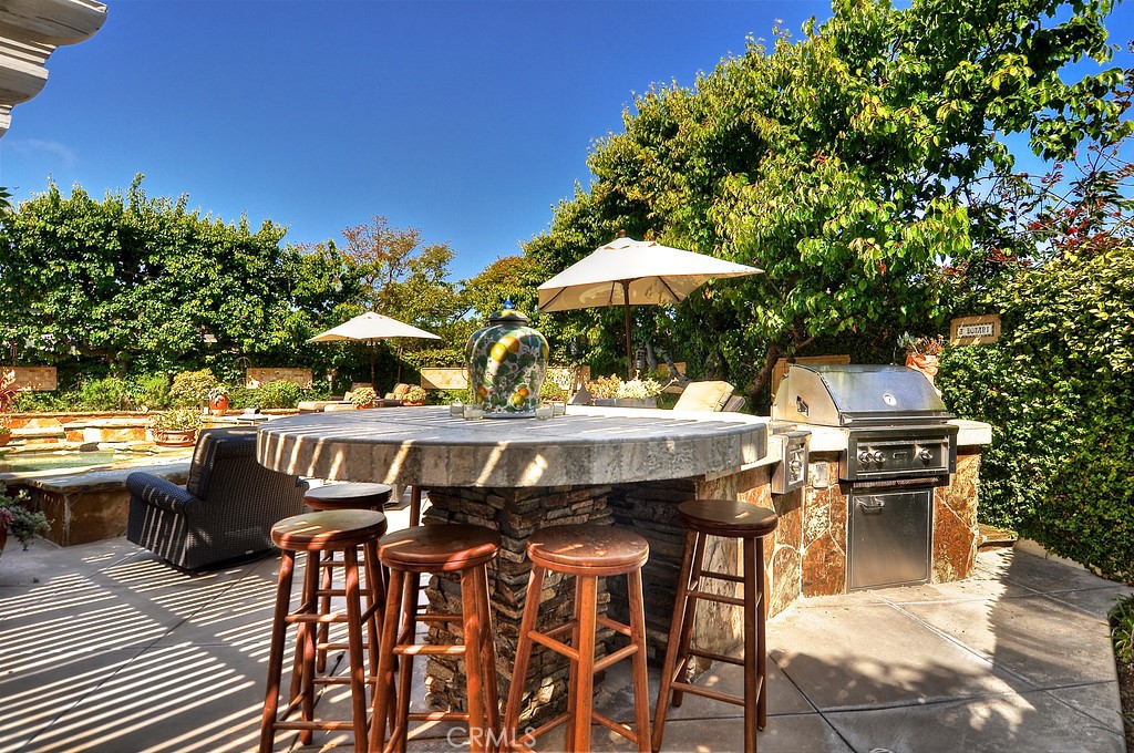 6 Twin Lakes Circle Circle, Corona Del Mar, CA 92625 — MLS #OC21074492 — photo 28 of 58
