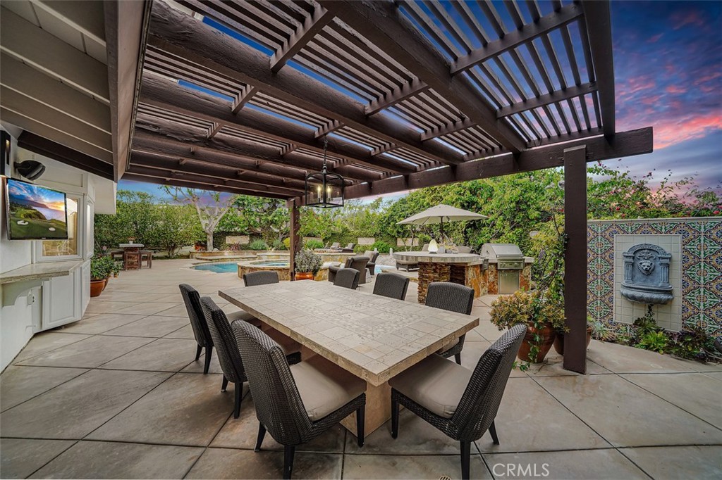 6 Twin Lakes Circle Circle, Corona Del Mar, CA 92625 — MLS #OC21074492 — photo 57 of 58