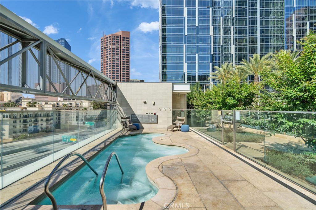 877 Francisco St Unit 805, Los Angeles, CA 90017 — MLS #TR26102986 — photo 23 of 43