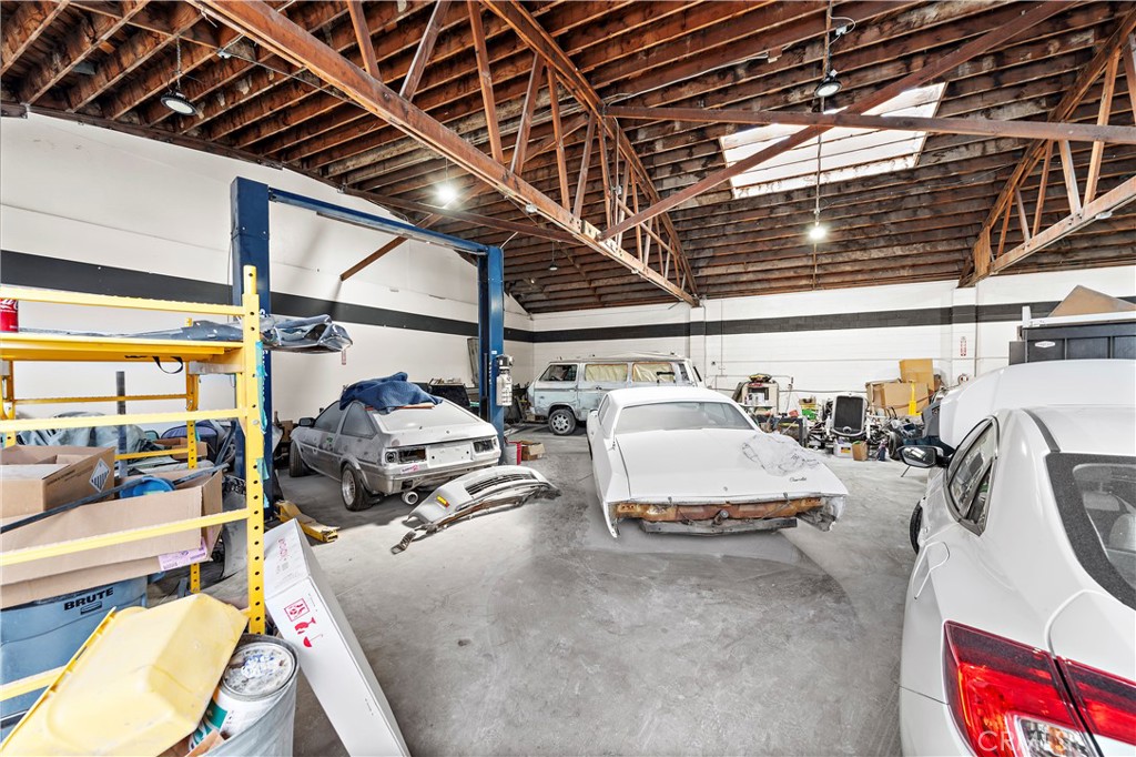 116 E 16th Street, Costa Mesa, CA 92627 — MLS #OC24093070 — photo 21 of 29