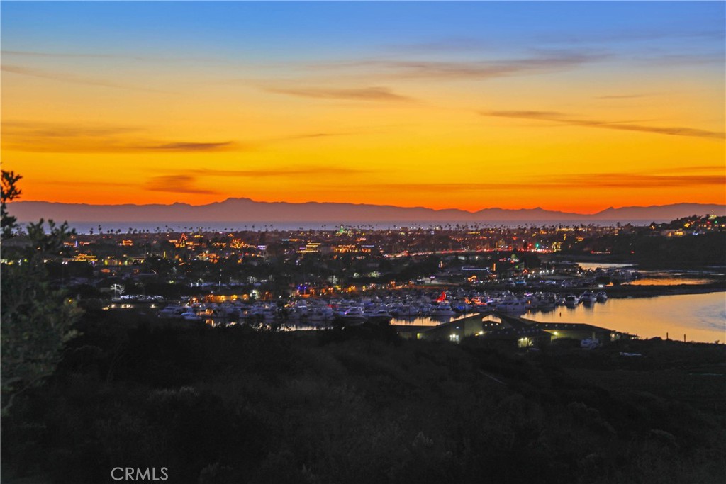 2102 Vista Entrada, Newport Beach, CA 92660 — MLS #NP26091602 — photo 29 of 32