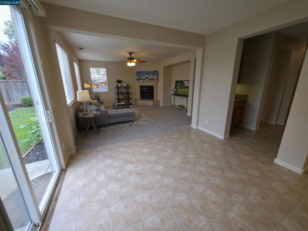 8625 Livingston Way, Discovery Bay, CA 94505-2669 — MLS #41128922 — photo 17 of 31