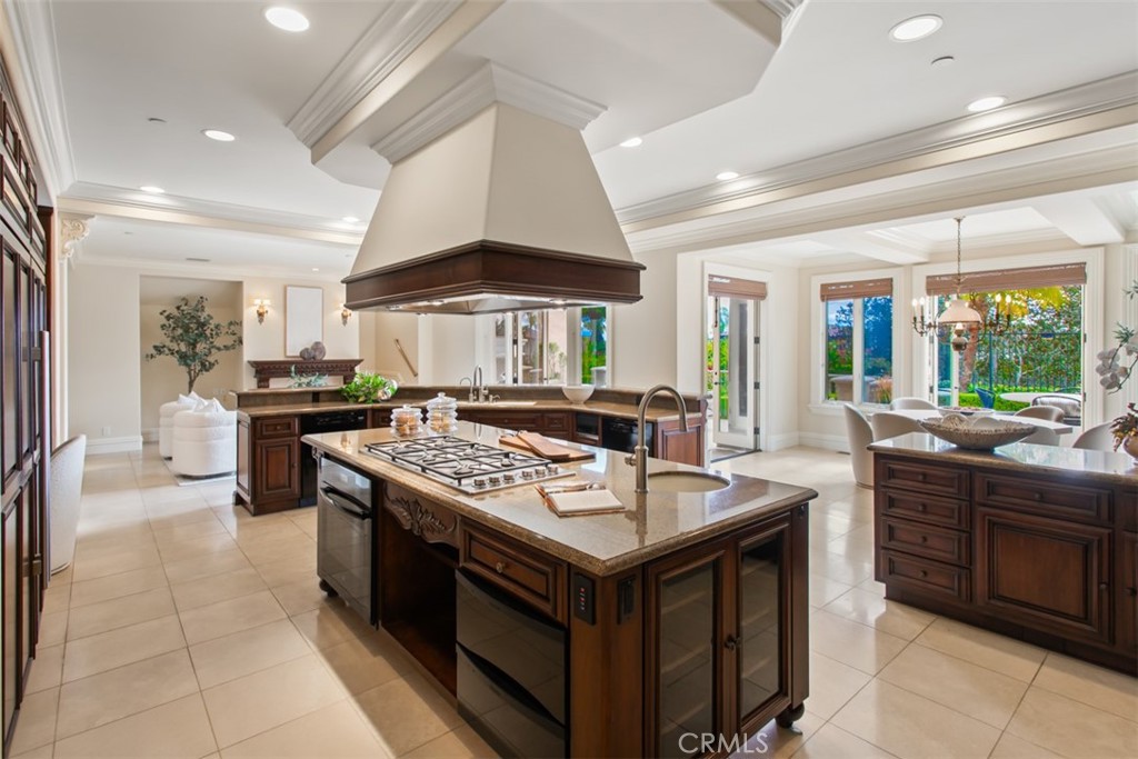 11 Shoreview, Newport Coast, CA 92657 — MLS #OC25265825 — photo 12 of 71