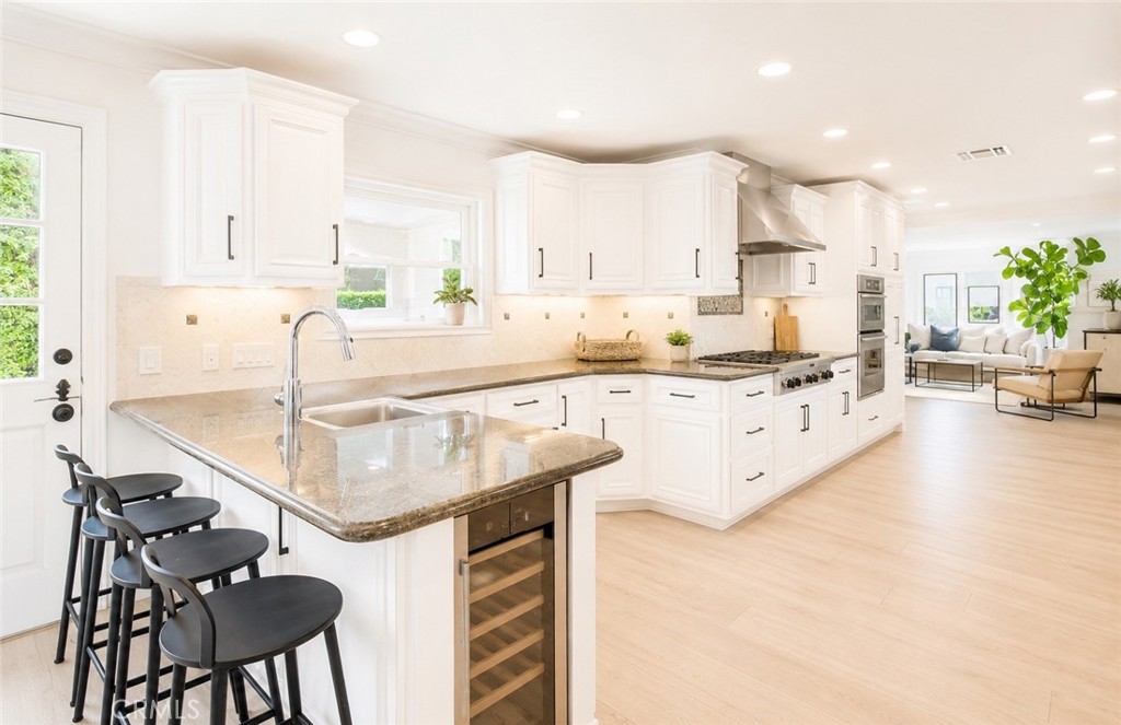 501 Aliso Ave., Newport Beach, CA 92663 — MLS #NP26084748 — photo 2 of 20