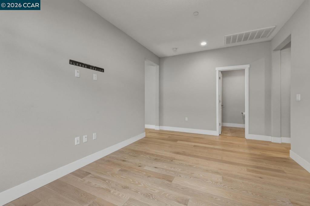 9261 Shearwater Cir, Discovery Bay, CA 94505 — MLS #41132843 — photo 16 of 45