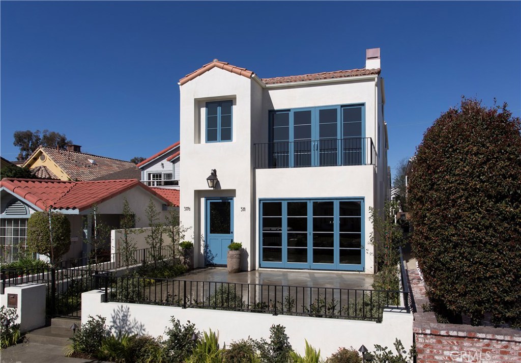 511 Carnation Avenue, Corona Del Mar, CA 92625 — MLS #OC20072632 — Main listing photo