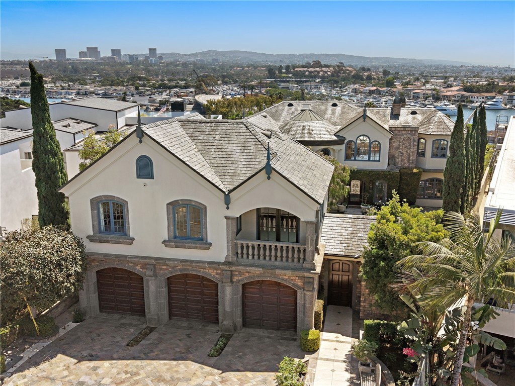 108 Kings Place, Newport Beach, CA 92663 — MLS #NP26167427 — photo 3 of 60