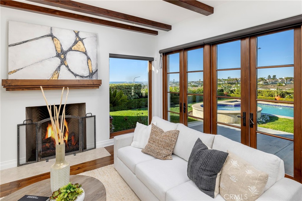1033 Tiller, Corona Del Mar, CA 92625 — MLS #NP25278283 — photo 7 of 44
