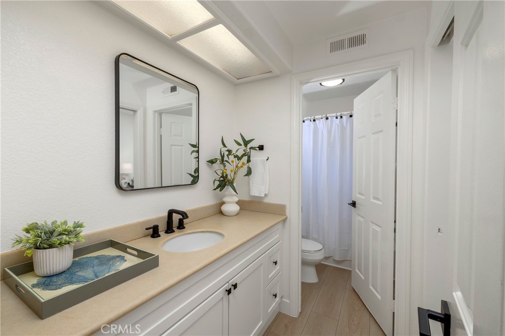 2000 Corte Cardelina, San Clemente, CA 92673 — MLS #OC25272036 — photo 13 of 38