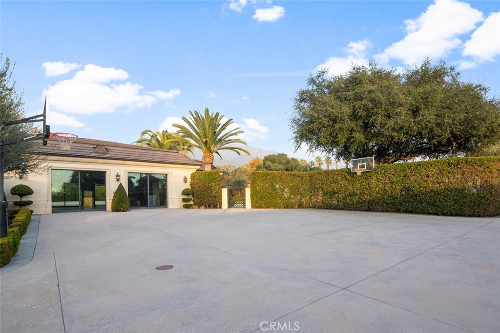 61 Palm Hill Lane, Bradbury, CA 91008 — MLS #OC24253299 — photo 45 of 60