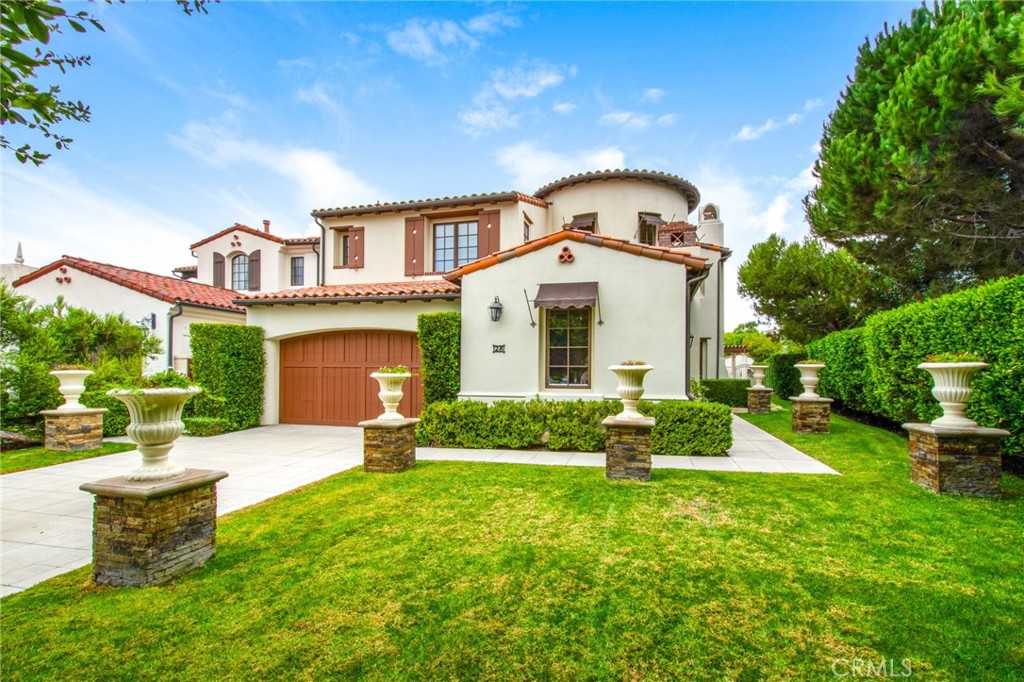28 Sandy Cv, Newport Coast, CA 92657 — MLS #NP25007485 — Main listing photo