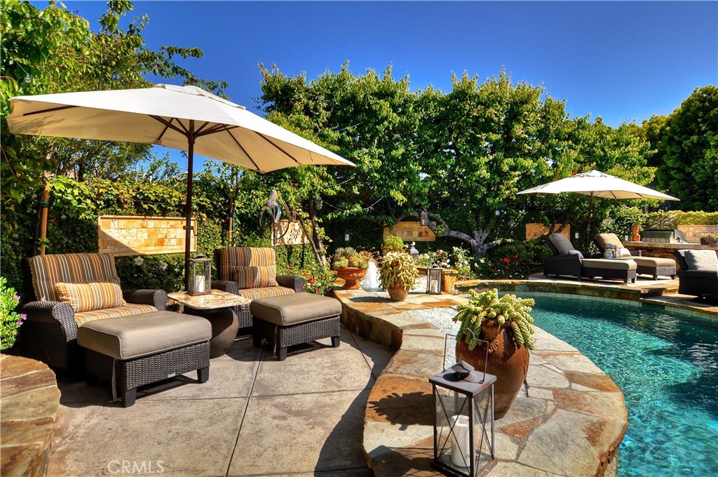 6 Twin Lakes Circle Circle, Corona Del Mar, CA 92625 — MLS #OC21074492 — photo 25 of 58