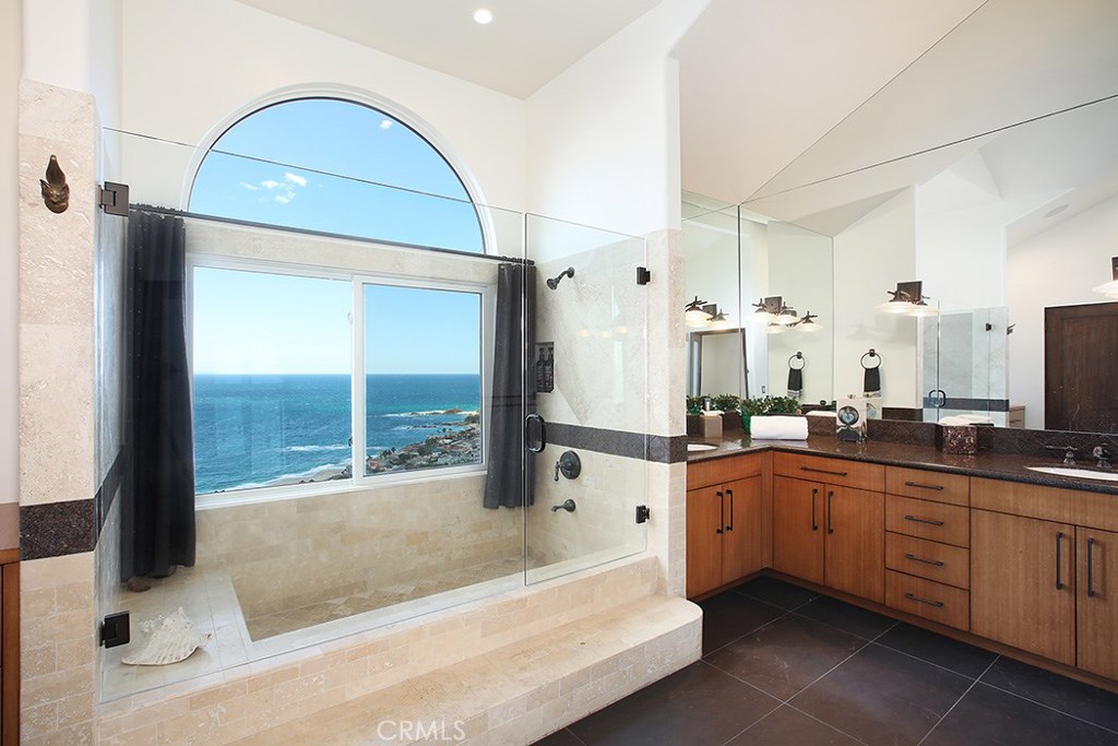 31151 Ceanothus Drive, Laguna Beach, CA 92651 — MLS #LG20045570 — photo 18 of 48