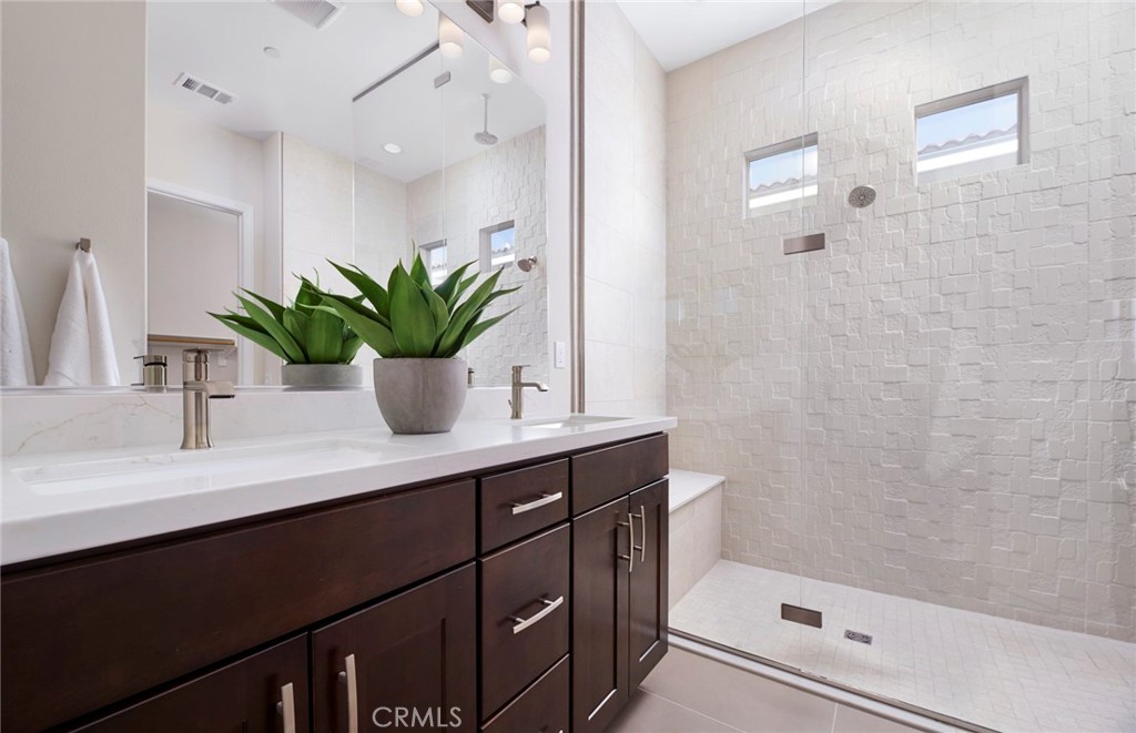 23687 Shoal Drive, Corona, CA 92883 — MLS #IV26108845 — photo 3 of 13